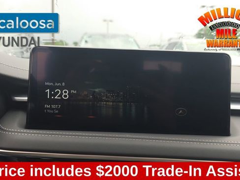 Used 2026 Genesis G70 2.5T RWD image 19