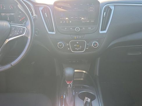 Used 2021 Chevrolet Malibu RS image 20