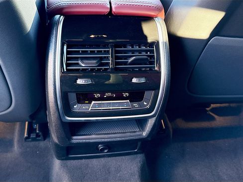 New 2026 BMW X6 M60i w/ Executive Package image 20