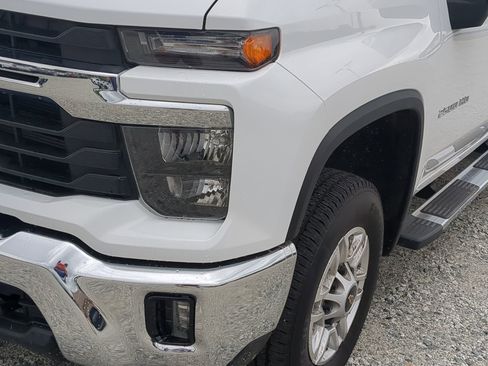 Certified 2025 Chevrolet Silverado 2500 LT w/ Convenience Package AWD/4WD image 6