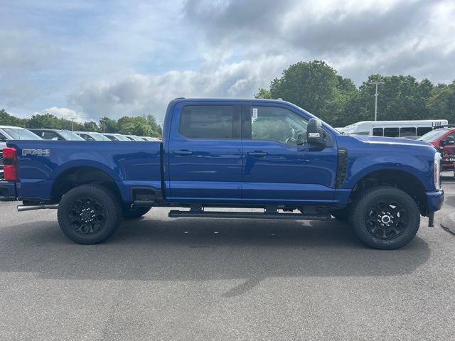 New 2026 Ford F250 Lariat w/ Black Appearance Package AWD/4WD image 9