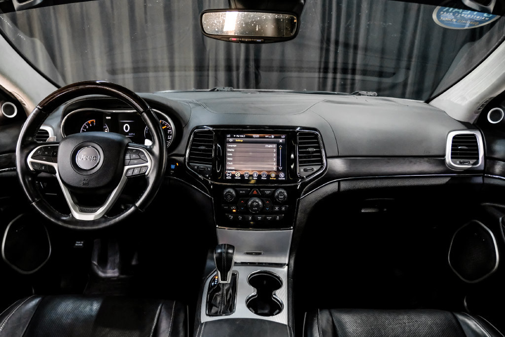 Used 2021 Jeep Grand Cherokee Summit AWD/4WD image 16