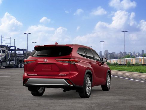 New 2026 Toyota Highlander Platinum image 9