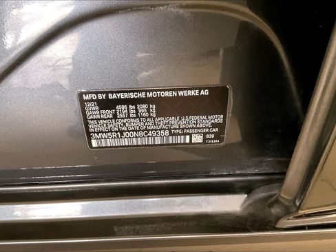 Used 2022 BMW 330i Sedan w/ Convenience Package RWD image 32