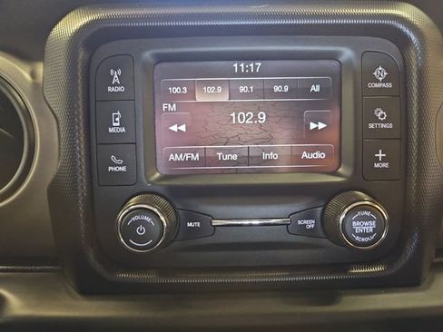Used 2020 Jeep Gladiator Sport w/ Trailer Tow Package AWD/4WD image 18