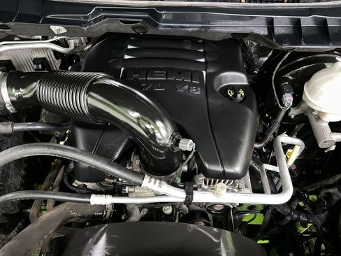 Used 2016 RAM 1500 Express w/ Black Ram 1500 Express Group AWD/4WD image 5