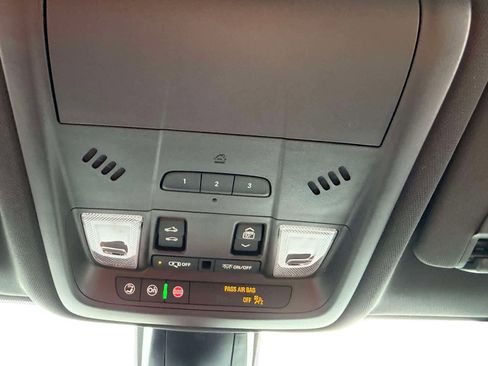 Used 2025 Chevrolet Blazer Premier w/ Driver Confidence II Package AWD/4WD image 34