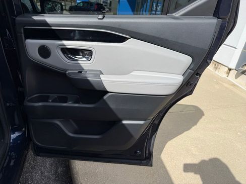 Used 2023 Honda Pilot EX-L image 40