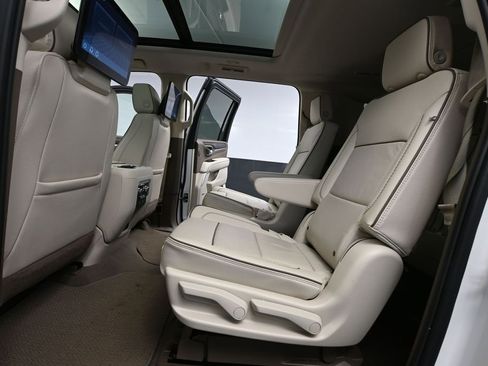 Used 2024 GMC Yukon XL Denali w/ Advanced Technology Package AWD/4WD image 46