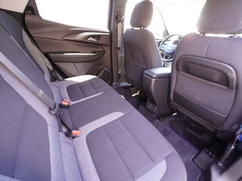 Used 2023 Chevrolet TrailBlazer LT w/ Convenience Package AWD/4WD image 24
