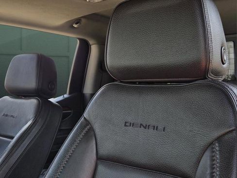 Used 2023 GMC Sierra 1500 Denali w/ Denali Reserve Package AWD/4WD image 17