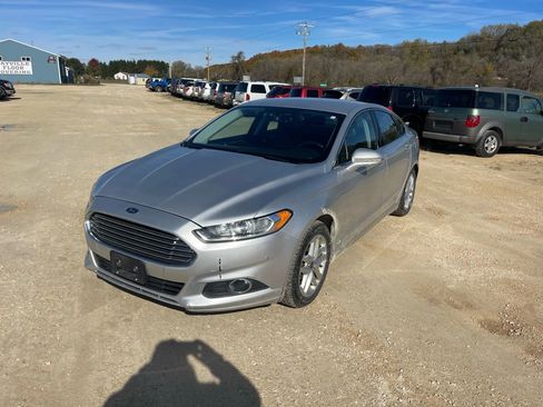 Used 2013 Ford Fusion SE image 8
