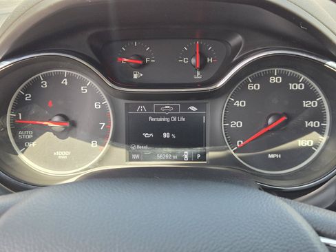 Used 2019 Chevrolet Cruze LT w/ Convenience Package FWD image 14