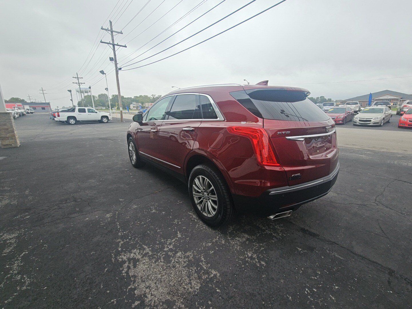 Used 2017 Cadillac XT5 Luxury w/ Driver Awareness Package AWD/4WD image 7