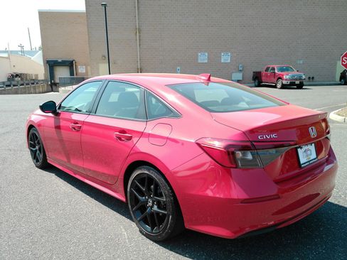 Used 2022 Honda Civic Sport image 5