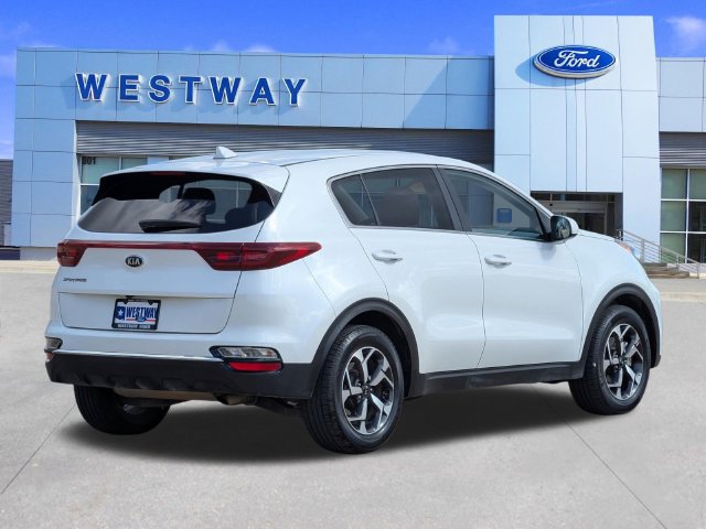 Used 2021 Kia Sportage LX FWD image 3