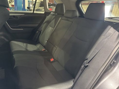 Used 2020 Toyota RAV4 LE w/ All Weather Liner Package image 31