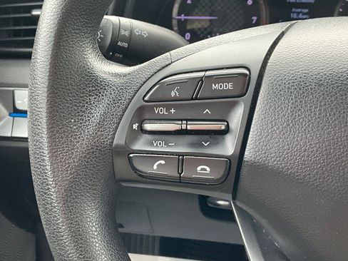Used 2019 Hyundai Veloster 2.0 FWD image 11
