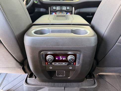 Used 2023 Chevrolet Tahoe High Country w/ Premium Package image 16