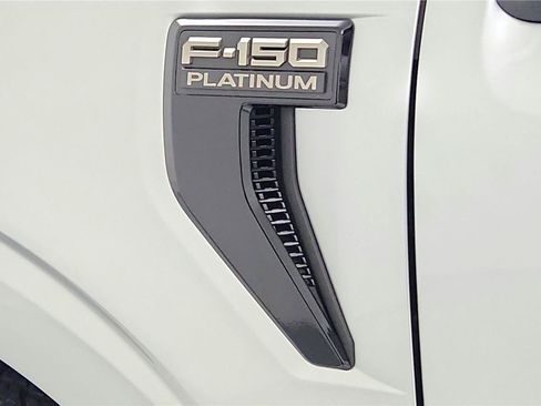 Used 2025 Ford F150 Platinum AWD/4WD image 9