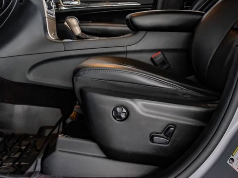 Used 2016 Jeep Grand Cherokee Limited 75th Anniversary image 30