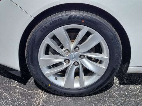 Used 2016 Buick Regal Premium w/ Driver Confidence Package #1 FWD image 5