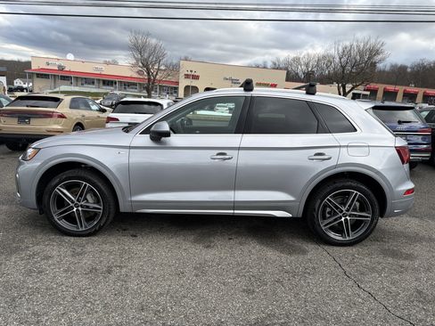 Certified 2024 Audi Q5 e Premium Plus image 4