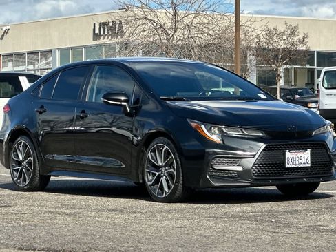 Used 2022 Toyota Corolla SE w/ Carpet Mat Package (TMS) image 9