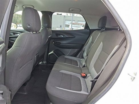 Used 2022 Chevrolet TrailBlazer LT w/ Convenience Package image 14