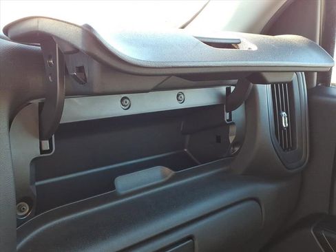 Used 2022 Chevrolet Silverado 1500 Custom image 34