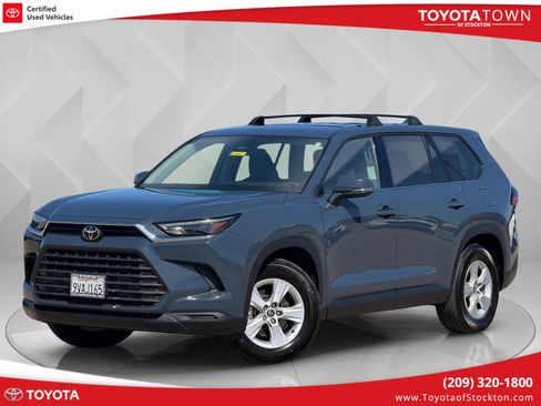 Certified 2025 Toyota Grand Highlander AWD image 1