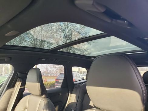 New 2026 Volvo XC60 T8 Ultra w/ Protection Package Premier AWD/4WD image 13
