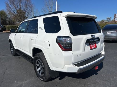 Used 2022 Toyota 4Runner TRD Off-Road image 9