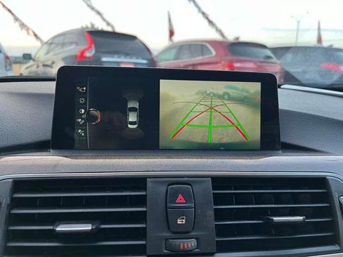 Used 2017 BMW 320i 320i Sedan image 34