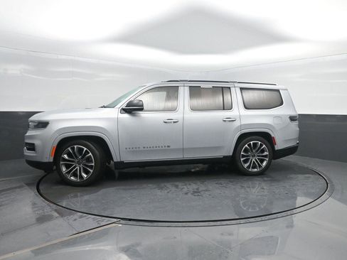 Used 2024 Jeep Grand Wagoneer Series III image 1