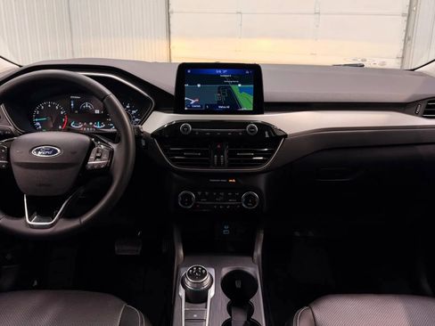 Used 2022 Ford Escape SEL image 13