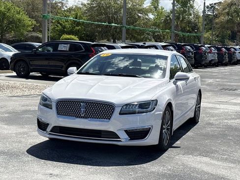 Used 2019 Lincoln MKZ Reserve FWD image 12