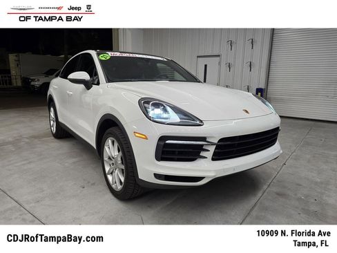 Used 2021 Porsche Cayenne Coupe image 1
