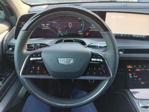 New 2026 Cadillac Vistiq Luxury image 14