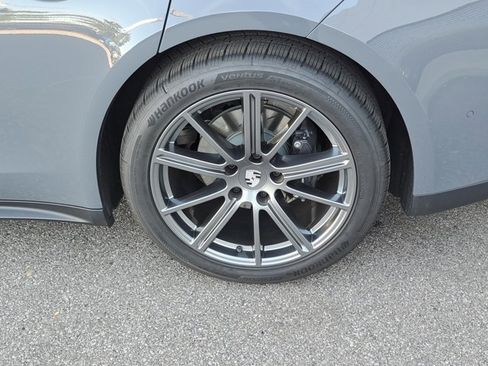 Used 2025 Porsche Panamera 4 image 13