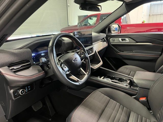 Used 2025 Ford Explorer ST-Line AWD/4WD image 23