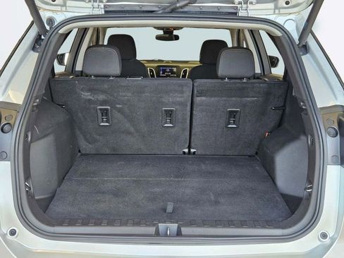 Used 2022 Chevrolet Equinox LT w/ Driver Convenience Package FWD image 25