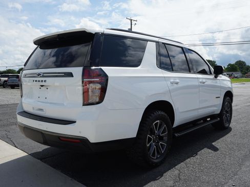 Used 2021 Chevrolet Tahoe Z71 w/ Rear Media and Nav Package AWD/4WD image 5