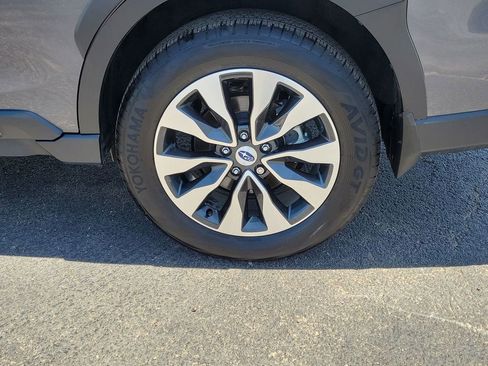 Certified 2025 Subaru Outback Touring XT AWD/4WD image 11
