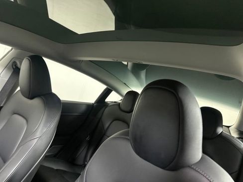 Used 2023 Tesla Model 3 Standard Range image 12