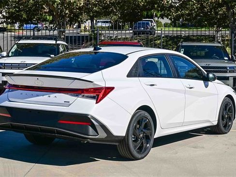 New 2026 Hyundai Elantra Sport image 4