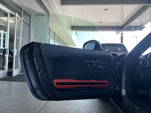 Used 2018 Mercedes-Benz AMG GT Roadster image 19