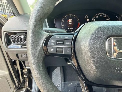 Certified 2025 Honda Civic LX image 31
