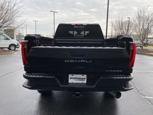 Used 2025 GMC Sierra 2500 Denali Ultimate w/ Snow Plow Prep/Camper Package image 11