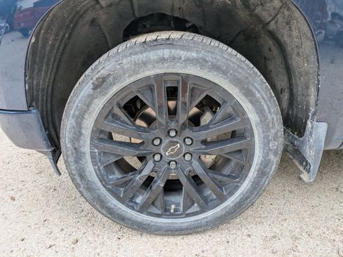 Used 2023 Chevrolet Silverado 1500 RST AWD/4WD image 9